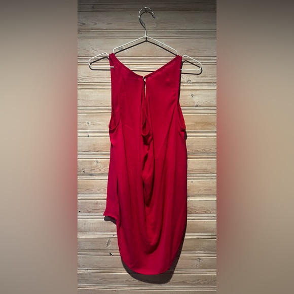 Mossimo -Bright pink tank -button detail on back neckline,low-high hem, Size M - Picture 3 of 6